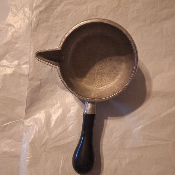 pewter gravy boat / saucepan - Picture 1 of 9